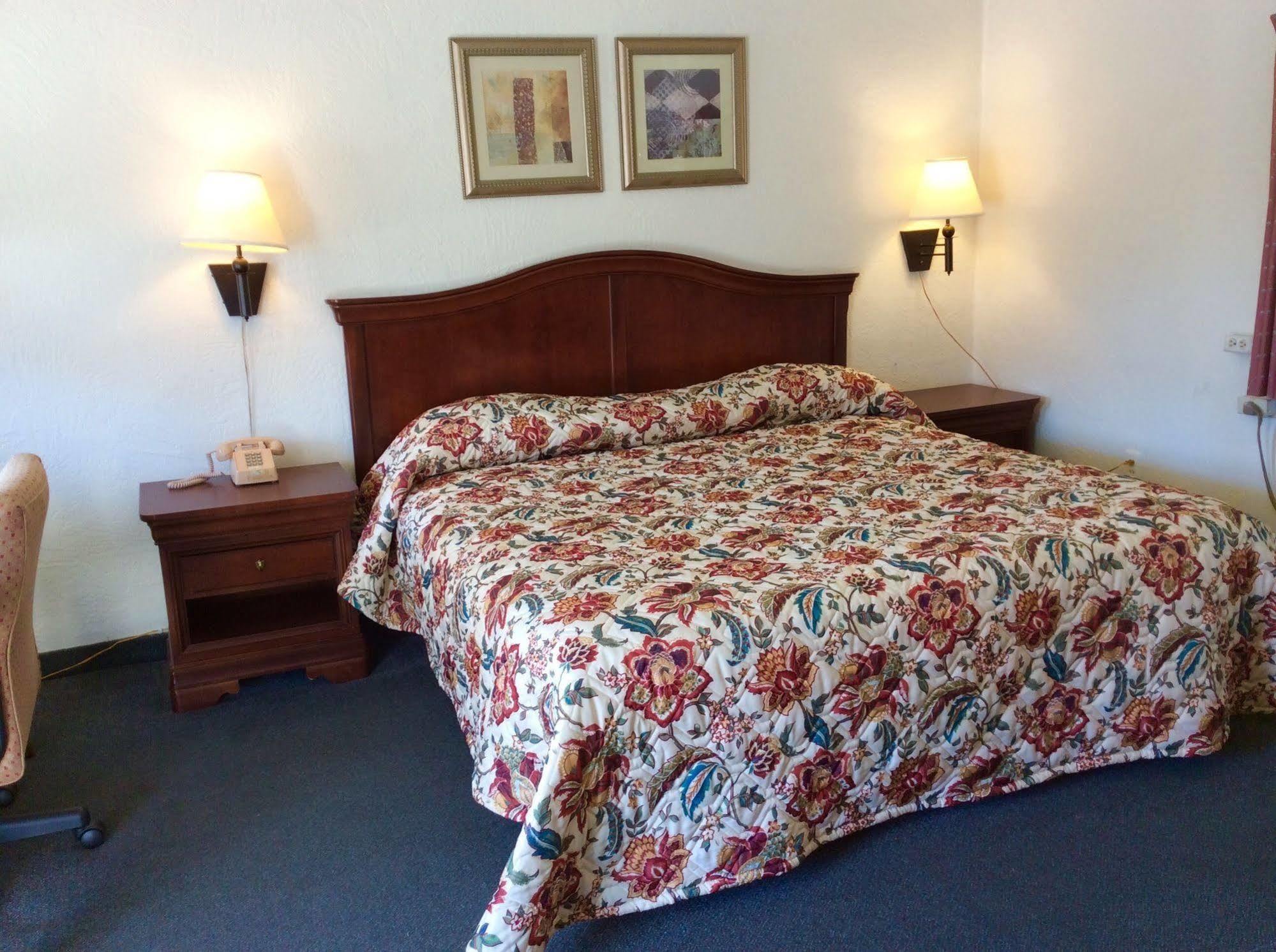 Hotel Salem-Roanoke I-81 -Listing Partner ภายนอก รูปภาพ